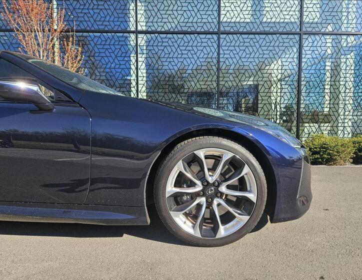 Lexus LC 500 29