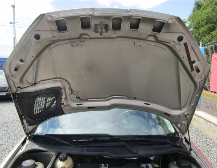 Peugeot 206 38