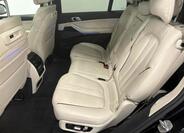BMW X7 9