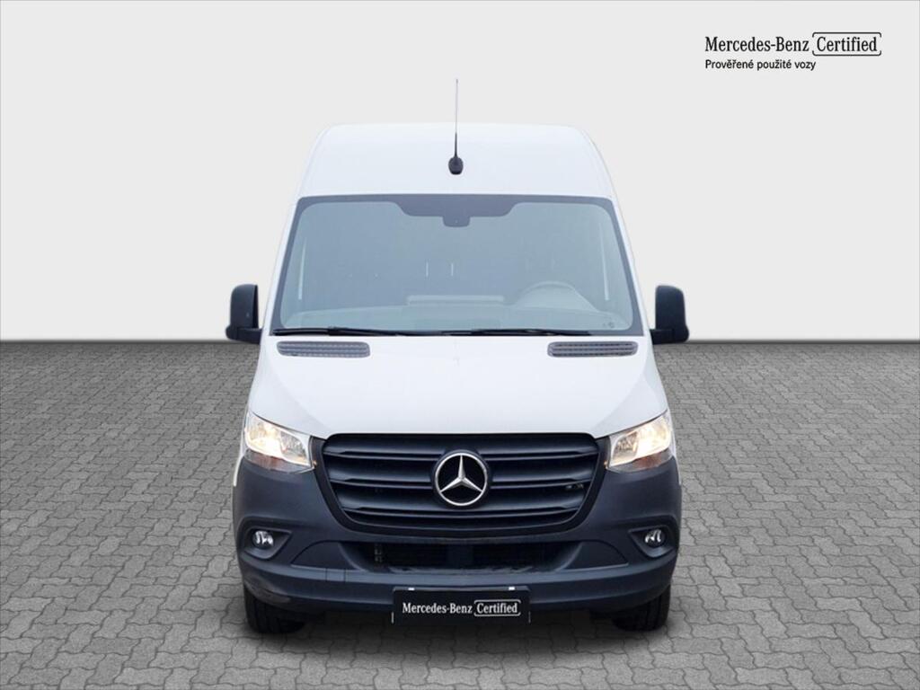 Mercedes-Benz Sprinter 8