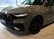 Audi SQ8 7