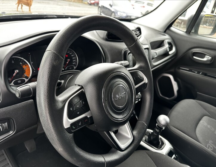 Jeep Renegade 21