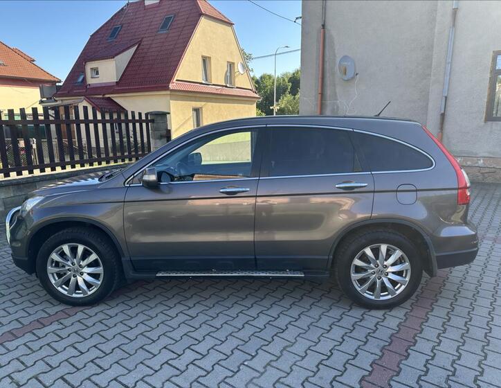 Honda CR-V 8