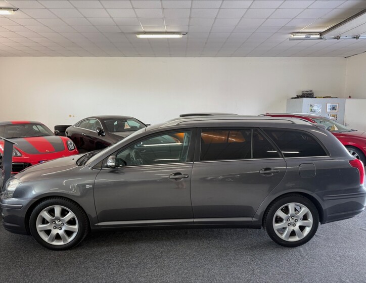 Toyota Avensis 3