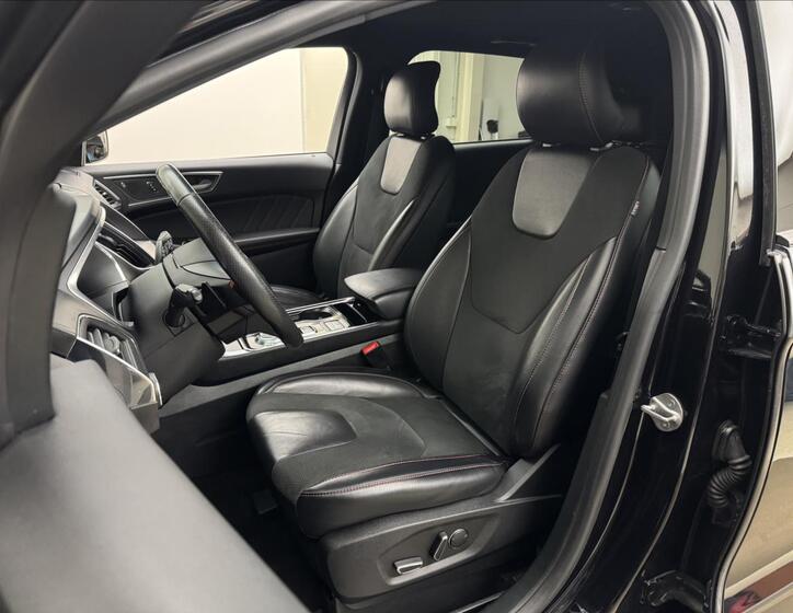 Ford Edge 41