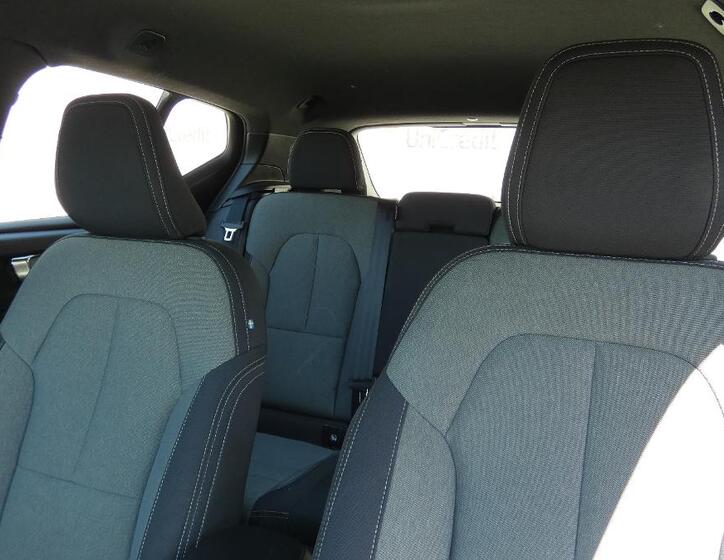 Volvo XC40 5