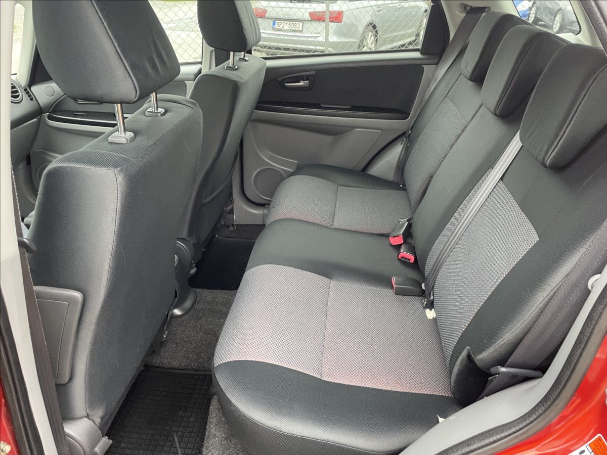Suzuki SX4