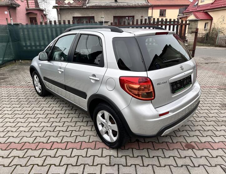 Suzuki SX4 7