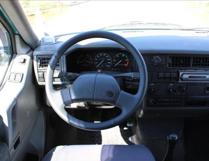 Volkswagen Caravelle 14