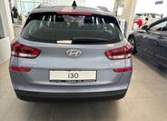 Hyundai i30 4