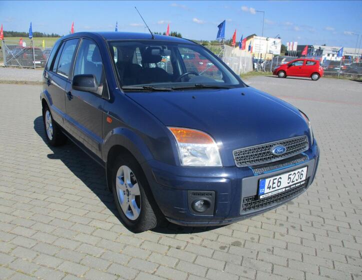 Ford Fusion 6