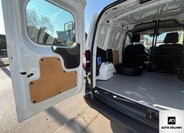Ford Transit Courier 5