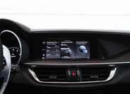 Alfa Romeo Stelvio 34