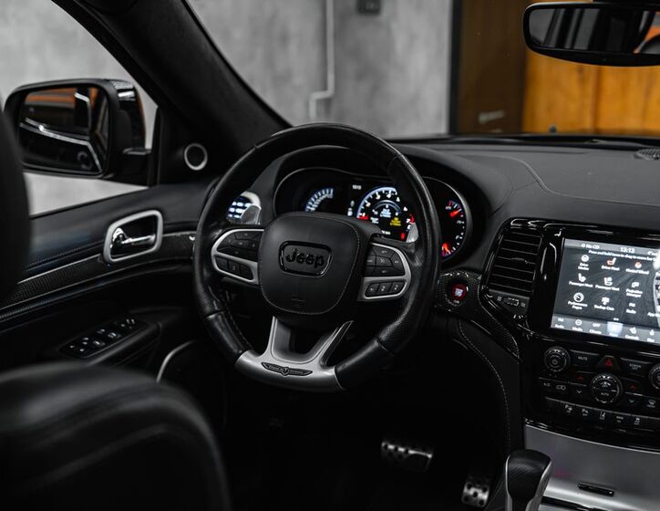 Jeep Grand Cherokee 27