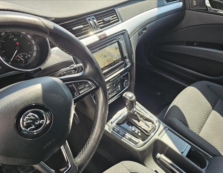 Škoda Superb 13
