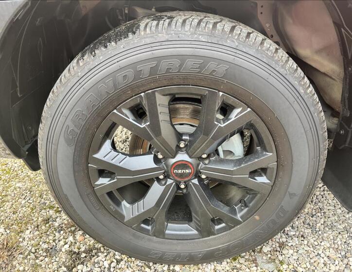 Isuzu D-Max 30