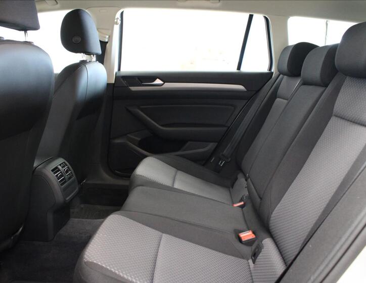 Volkswagen Passat 14