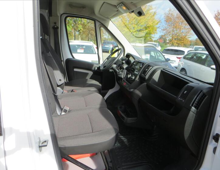 Opel Movano 20