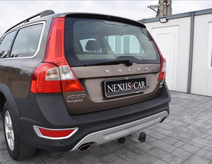 Volvo XC70 12