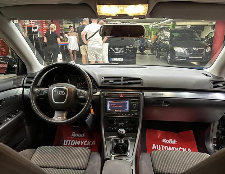 Audi A4 13