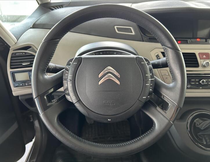 Citroën Grand C4 Picasso 11