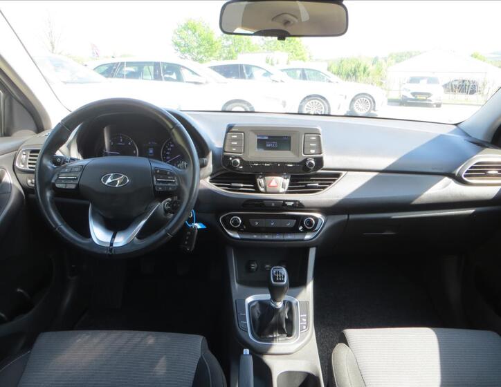Hyundai i30 21