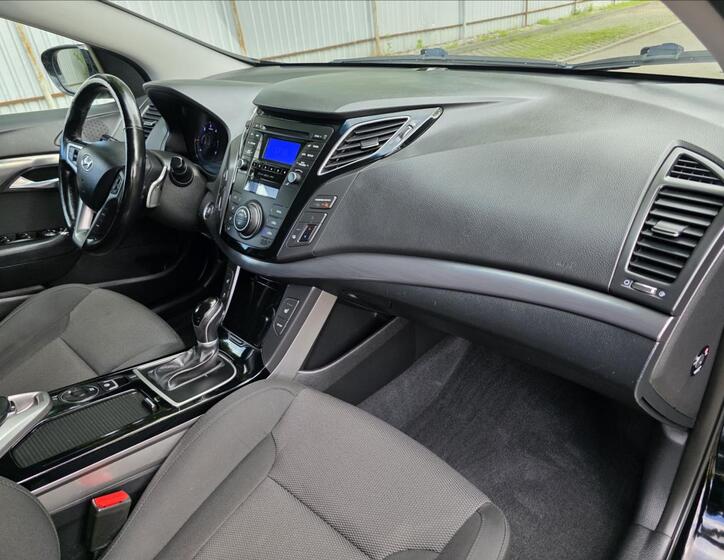 Hyundai i40 30