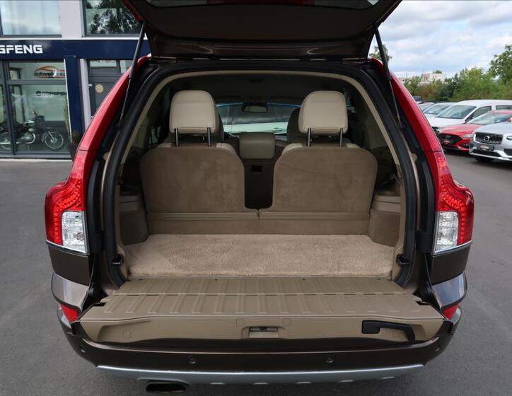 Volvo XC90 29