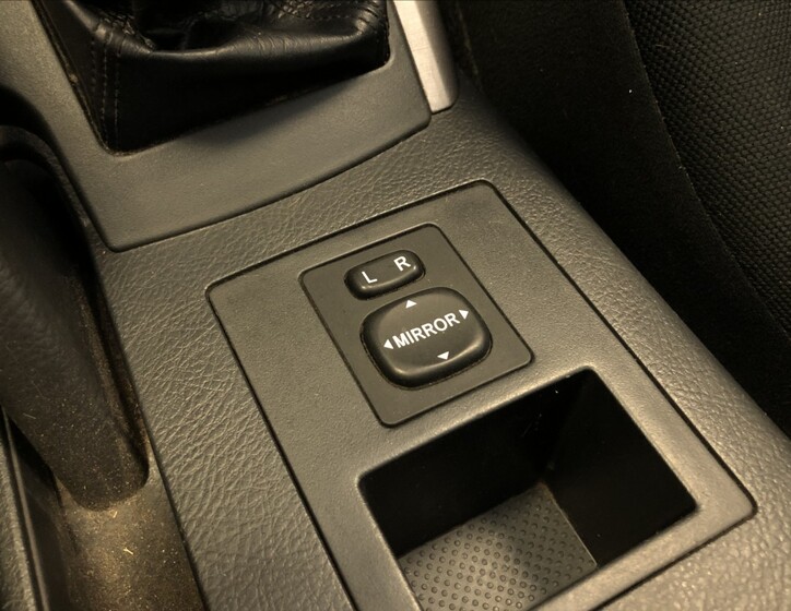 Toyota RAV4 25