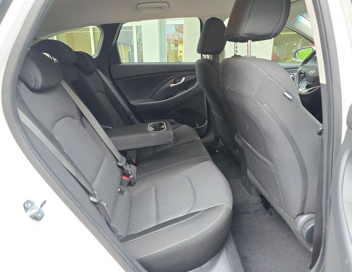 Hyundai i30 25