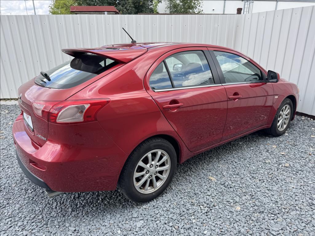 Mitsubishi Lancer