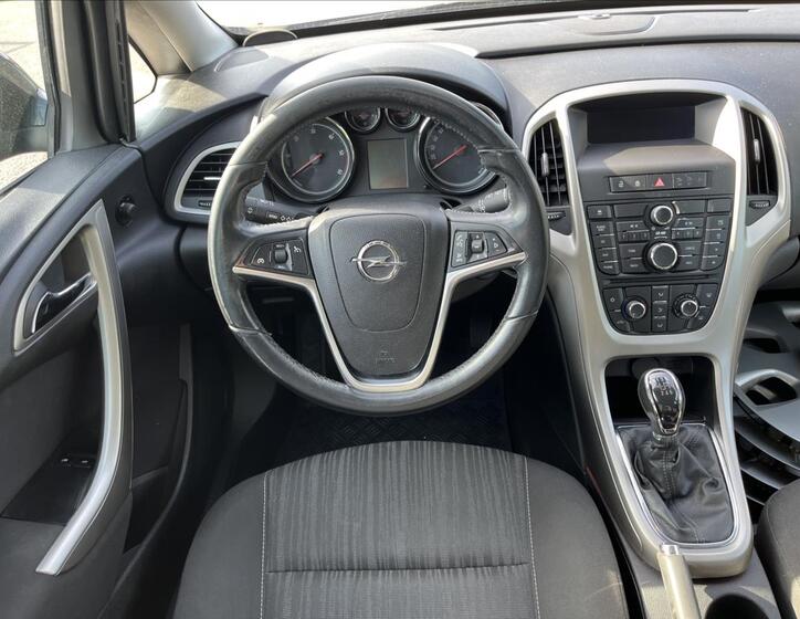 Opel Astra 13