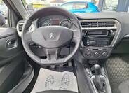 Peugeot 301 13