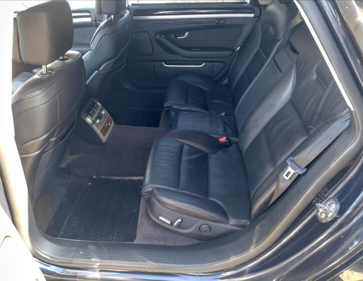 Audi A8 20