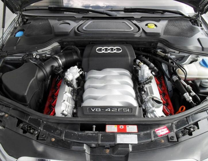 Audi A8 21