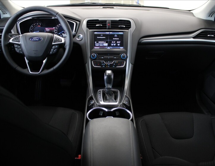 Ford Mondeo 8
