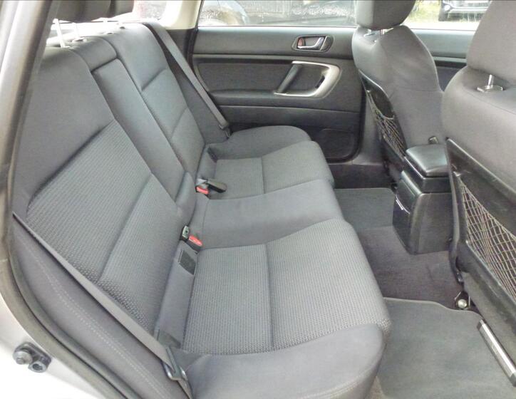 Subaru Legacy 18