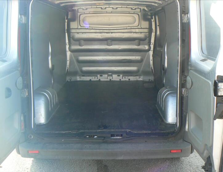 Opel Vivaro 15