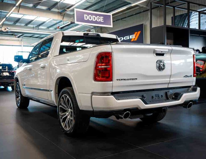 Dodge RAM 3