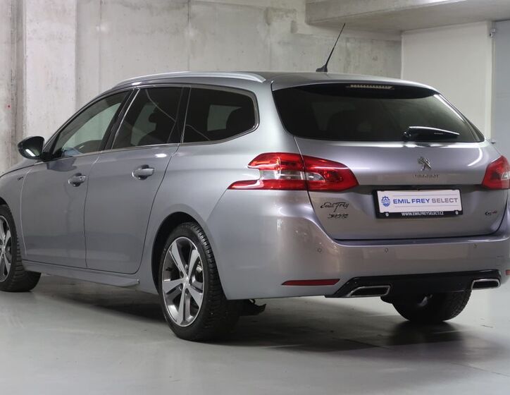 Peugeot 308 7