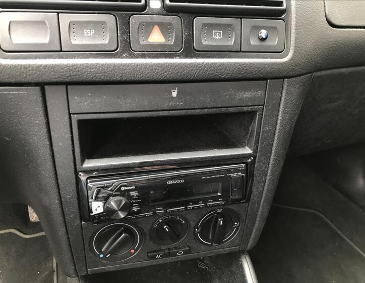 Volkswagen Golf 9