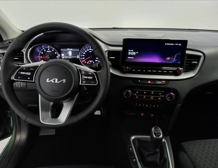 KIA Ceed 8