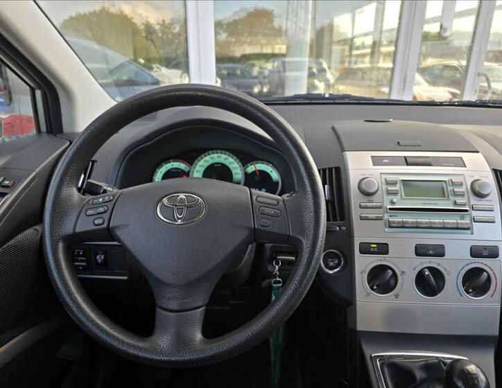 Toyota Corolla 18