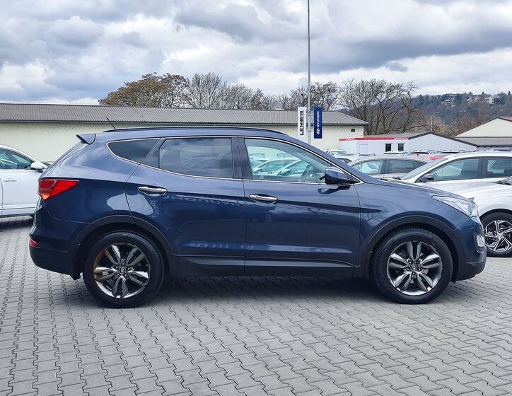 Hyundai Santa Fe 4