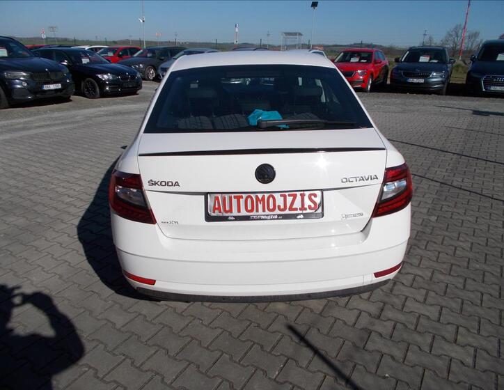 Škoda Octavia 9