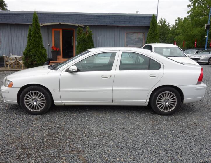 Volvo S60 3