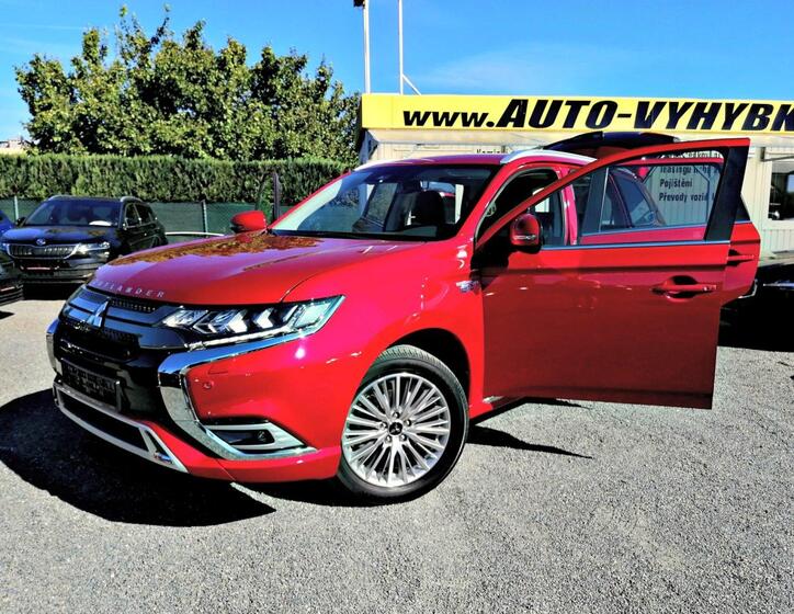 Mitsubishi Outlander 1