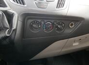 Ford Tourneo Custom 17