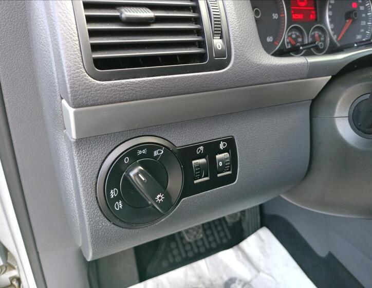 Volkswagen Touran 20