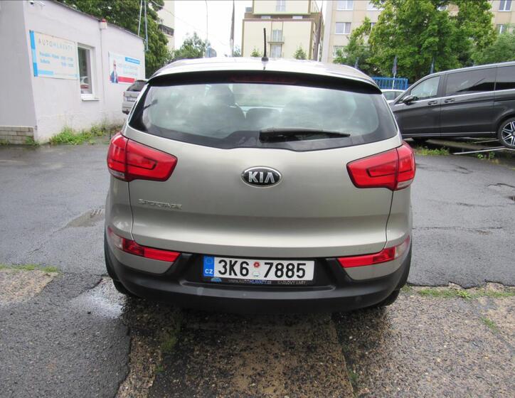 KIA Sportage 4